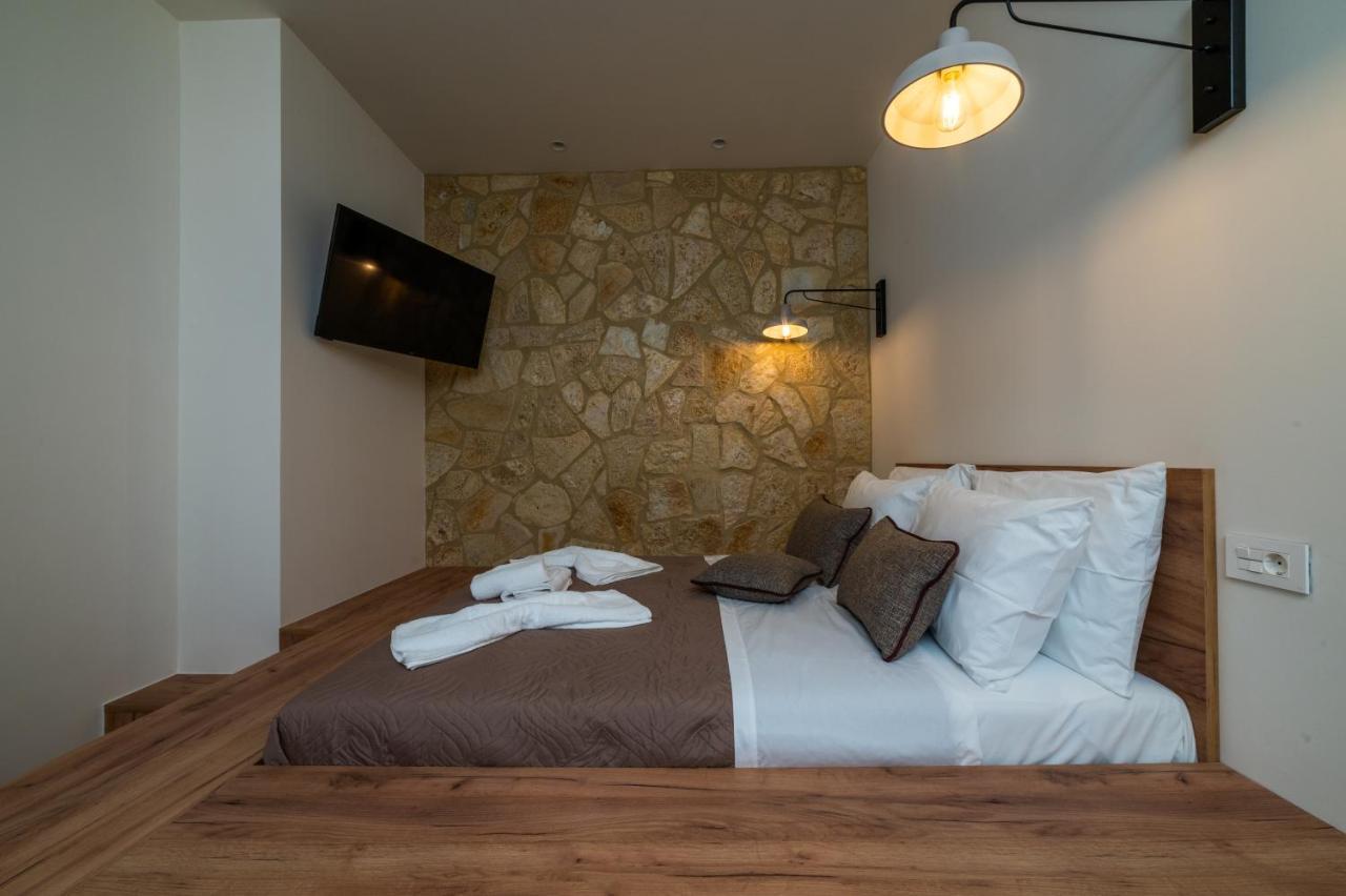 Melitta'S Luxury Apartments Anthousa  Bagian luar foto